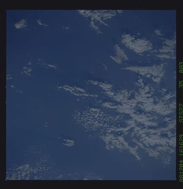 S27-35-003 - STS-027 - STS-27 earth observations