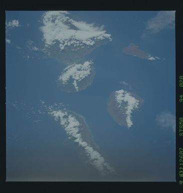 STS050-94-020 - STS-050 - STS-50 earth observations