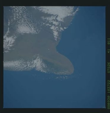 S26-41-011 - STS-026 - STS-26 earth observations