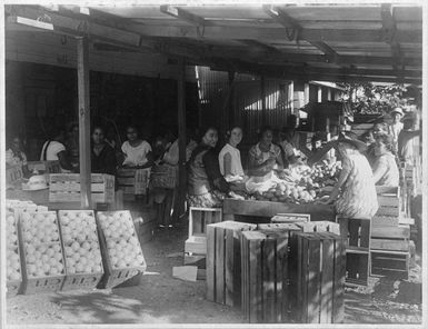 Creator unknown: Tukuvaine fruit packing shed