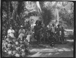 Ritual Presentation of food, Rennell Island