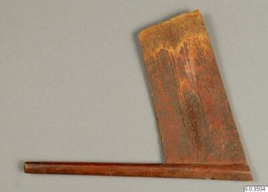 ["Yxa, yxa/skrapa: taraskrapa (?)"]