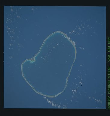 S46-100-004 - STS-046 - Earth observations from the shuttle orbiter Atlantis during STS-46