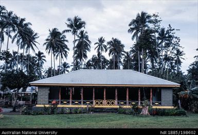 Samoa - black-bricked fale