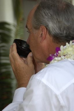 [Assignment: 48-DPA-SOI_K_Amer_Sam] Pacific Islands Tour: Visit of Secretary Dirk Kemmpthorne [and aides] to American Samoa, U.S. Territory [48-DPA-SOI_K_Amer_Sam__DI15122.JPG]