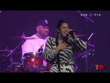 Tree feat. Swiss live at the 2019 Pacific Music Awards