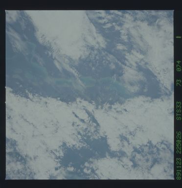 S33-73-074 - STS-033 - STS-33 earth observations