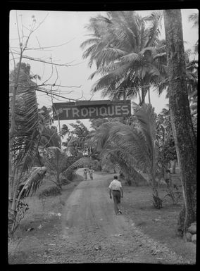 Driveway to Hotel Les Tropiques, Papeete, Tahiti