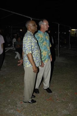 [Assignment: 48-DPA-SOI_K_Saipan_6-5-07] Pacific Islands Tour: Visit of Secretary Dirk Kempthorne [and aides] to Saipan Island, of the Commonwealth of the Northern Mariana Islands [48-DPA-SOI_K_Saipan_6-5-07__DI11026.JPG]