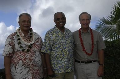 [Assignment: 48-DPA-SOI_K_Amer_Sam] Pacific Islands Tour: Visit of Secretary Dirk Kemmpthorne [and aides] to American Samoa, U.S. Territory [48-DPA-SOI_K_Amer_Sam__DI15256.JPG]