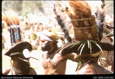 Men in traditional dress, Goroka Show