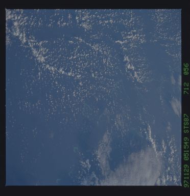 STS087-712-056 - STS-087 - Earth observations taken from shuttle orbiter Columbia during STS-87 mission