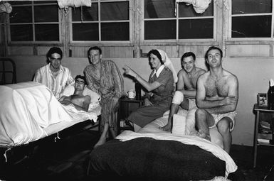 Nursing sister and wounded soldiers of the 2nd New Zealand Expeditionary Force in the Pacific at the 4th General Hospital in New Caledonia