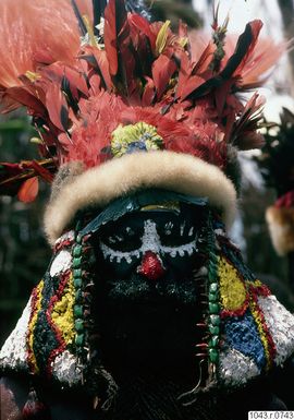 ["huvudbonad, ansiktsmålning, porträtt, fotografi, photograph"]