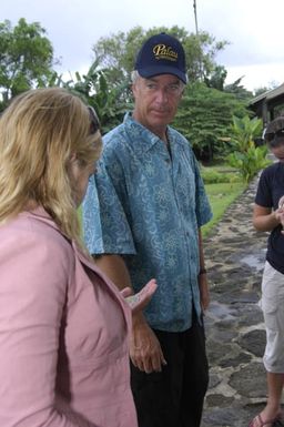 [Assignment: 48-DPA-SOI_K_Palau_6-7-9-07] Pacific Islands Tour: Visit of Secretary Dirk Kempthorne [and aides] to Palau Islands, Republic of Palau [48-DPA-SOI_K_Palau_6-7-9-07__DI13259.JPG]