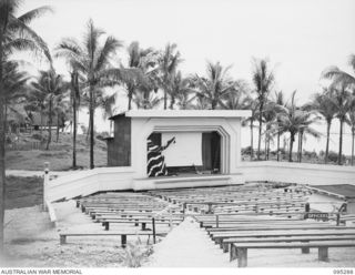 PALMALMAL PLANTATION, JACQUINOT BAY, NEW BRITAIN, 1945-08-14. THE PICTURE THEATRE FOR 2/8TH GENERAL HOSPITAL WHERE CINEMA FILMS ARE SCREENED TWICE A WEEK