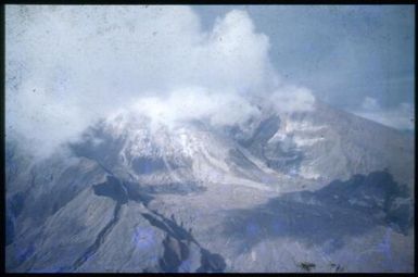 Aerial view of Mt. Lamington, 1951, 3 / Albert Speer