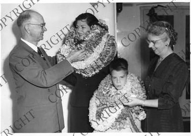 Chapman Family Welcomed to Hawaii