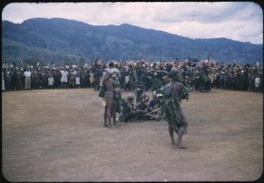 New Year's Day festivities at Minj Station, 1955, the ghost dance : Minj Station, Wahgi Valley, Papua New Guinea, 1954 / Terence and Margaret Spencer