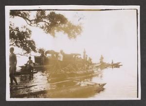 [Trading Boats]