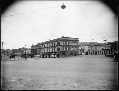 Hotel Cecil and the Thistle Inn, Thorndon, Wellington