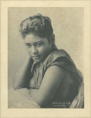 [Tongan belle, ca. 1897, 2] Andrew