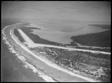 Aitutaki, showing airfield