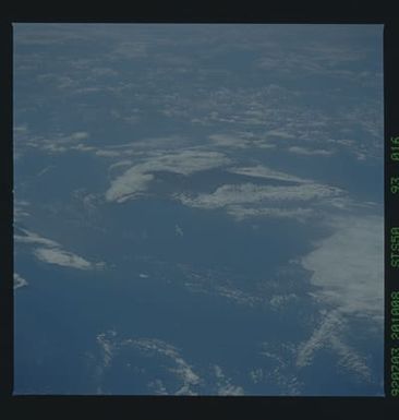 STS050-93-016 - STS-050 - STS-50 earth observations