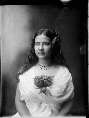 [Samoan girl in European dress]