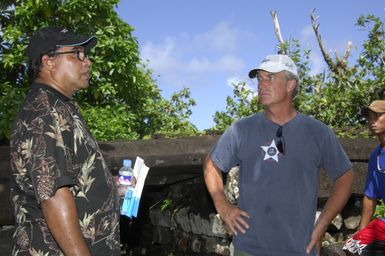 [Assignment: 48-DPA-SOI_K_Pohnpei_6-10-11-07] Pacific Islands Tour: Visit of Secretary Dirk Kempthorne [and aides] to Pohnpei Island, of the Federated States of Micronesia [48-DPA-SOI_K_Pohnpei_6-10-11-07__DI13889.JPG]