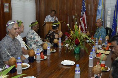 [Assignment: 48-DPA-SOI_K_Pohnpei_6-10-11-07] Pacific Islands Tour: Visit of Secretary Dirk Kempthorne [and aides] to Pohnpei Island, of the Federated States of Micronesia [48-DPA-SOI_K_Pohnpei_6-10-11-07__DI13721.JPG]