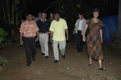 [Assignment: 48-DPA-SOI_K_Pohnpei_6-10-11-07] Pacific Islands Tour: Visit of Secretary Dirk Kempthorne [and aides] to Pohnpei Island, of the Federated States of Micronesia [48-DPA-SOI_K_Pohnpei_6-10-11-07__DI14066.JPG]