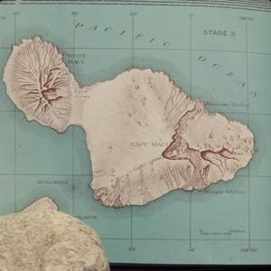 [Vintage geological Maui map in Hawaii, United States]