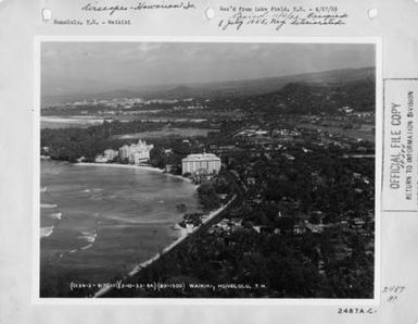 Hawaii - Honolulu through Waikiki Beach