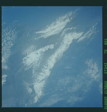 S43-79-081 - STS-043 - STS-43 earth observations