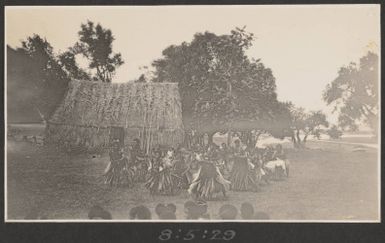 Meke at Dakuibeqa, May 1929