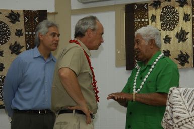 [Assignment: 48-DPA-SOI_K_Amer_Sam] Pacific Islands Tour: Visit of Secretary Dirk Kemmpthorne [and aides] to American Samoa, U.S. Territory [48-DPA-SOI_K_Amer_Sam__DI15187.JPG]