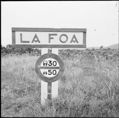 Speed sign at La Foa, New Caledonia, 1969 / Michael Terry