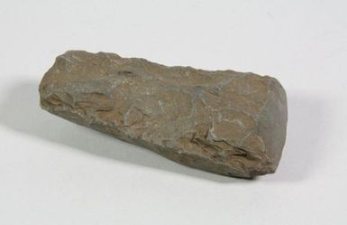 To'i Ma'a (Stone Adze)