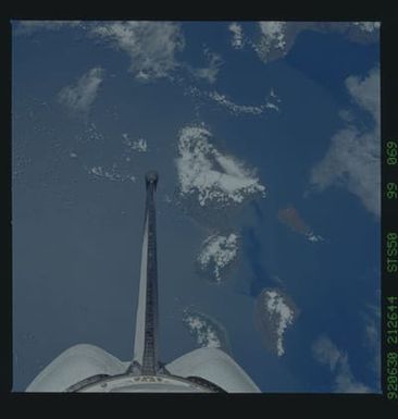 STS050-99-069 - STS-050 - STS-50 earth observations