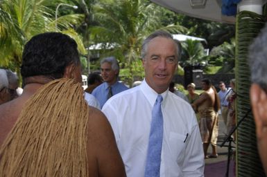 [Assignment: 48-DPA-SOI_K_Amer_Sam] Pacific Islands Tour: Visit of Secretary Dirk Kemmpthorne [and aides] to American Samoa, U.S. Territory [48-DPA-SOI_K_Amer_Sam__DI14997.JPG]