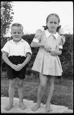 Margaret and Ray Hare