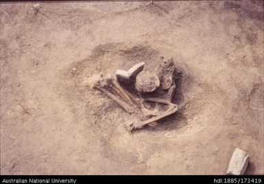 Rectangle III - Burial VI associated with occupation zone C-2