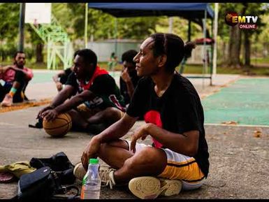 BASKETBALL UNITES UNIVERSITIES