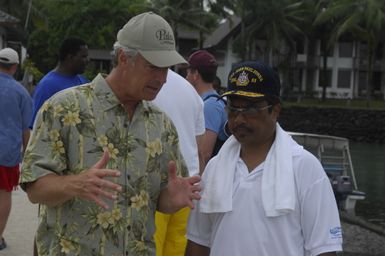 [Assignment: 48-DPA-SOI_K_Palau_6-7-9-07] Pacific Islands Tour: Visit of Secretary Dirk Kempthorne [and aides] to Palau Islands, Republic of Palau [48-DPA-SOI_K_Palau_6-7-9-07__DI12466.JPG]