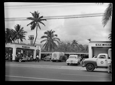 Garage, Lippy's Service, Honolulu, Hawaii