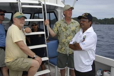 [Assignment: 48-DPA-SOI_K_Palau_6-7-9-07] Pacific Islands Tour: Visit of Secretary Dirk Kempthorne [and aides] to Palau Islands, Republic of Palau [48-DPA-SOI_K_Palau_6-7-9-07__DI12504.JPG]