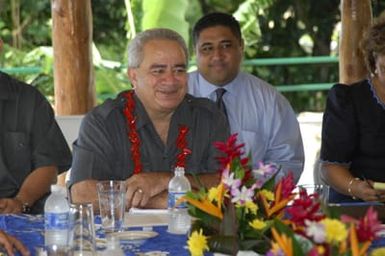 [Assignment: 48-DPA-SOI_K_Amer_Sam] Pacific Islands Tour: Visit of Secretary Dirk Kemmpthorne [and aides] to American Samoa, U.S. Territory [48-DPA-SOI_K_Amer_Sam__DI14934.JPG]