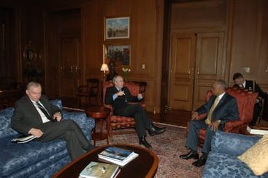 [Assignment: 48-DPA-02-26-08_SOI_K_Bice_Penn] Secretary Dirk Kempthorne [meeting at Main Interior with Department of Defense delegation including the Assistant Secretary of the Navy for Installations and Environment], S.J. Penn, and [the Executive Director of the Joint Guam Program Office, retired] Major General David Bice [48-DPA-02-26-08_SOI_K_Bice_Penn_IOD_1226.JPG]