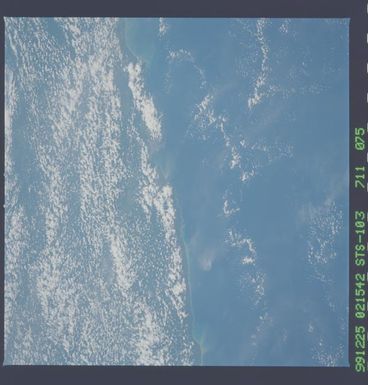 STS103-711-075 - STS-103 - Earth observations taken during the STS-103 mission